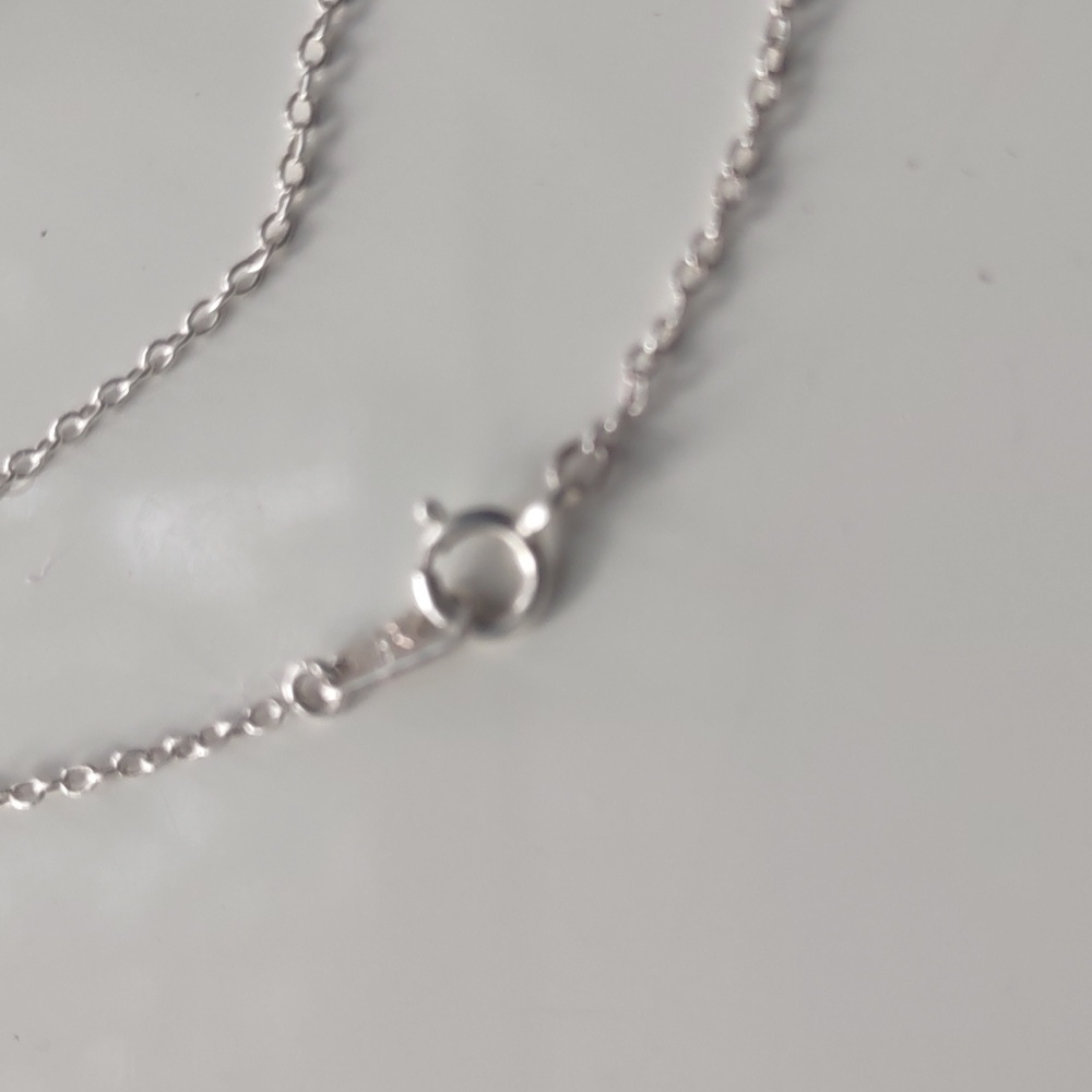 Elegant 2g Sterling Silver 925 CZ Necklace Adjustable 16" - 18" Long - Picture 3 of 6